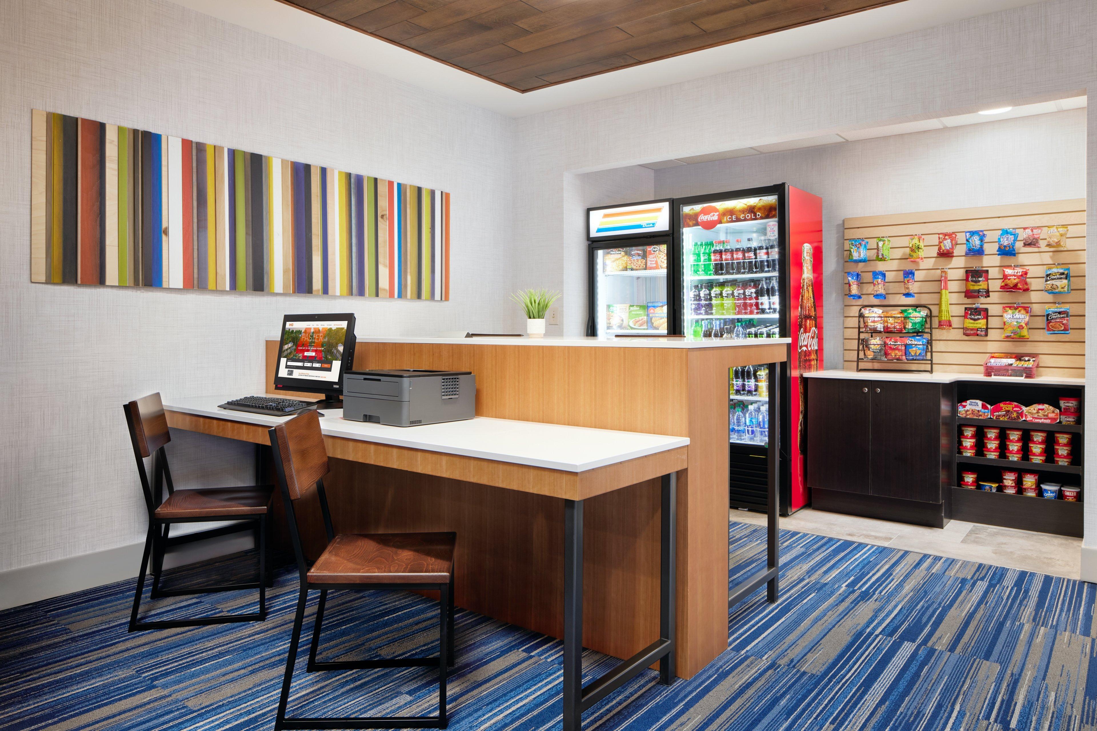 Holiday Inn Express Hotel & Suites Salem By Ihg Exterior photo